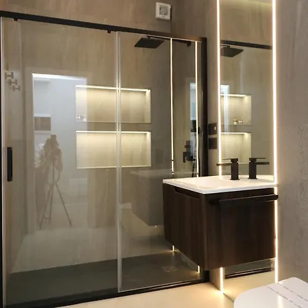 Renovated & Fully Equipped-luxurious-2room Fontana Suite, It Just Doesn't Get Any Better! *