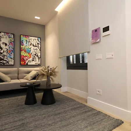 Apartment Renovated & Fully Equipped-luxurious-2room Fontana Suite, It Just Doesn't Get Any Better! Olbia