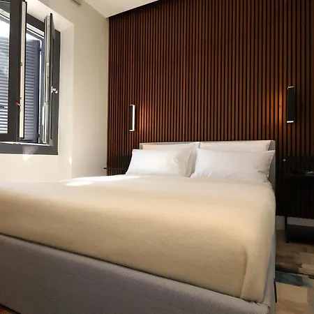 Appartement Renovated & Fully Equipped-luxurious-2room Fontana Suite, It Just Doesn't Get Any Better!