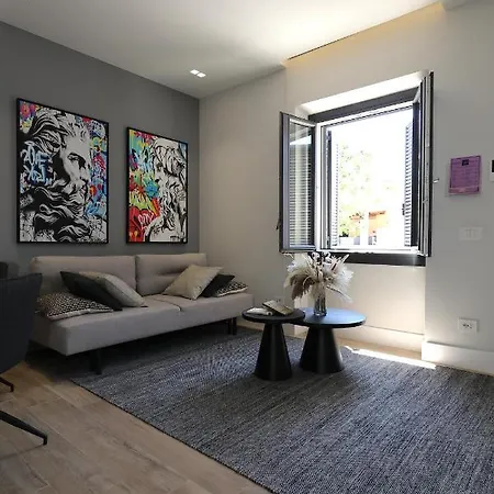 Renovated & Fully Equipped-luxurious-2room Fontana Suite, It Just Doesn't Get Any Better! Apartament Olbia