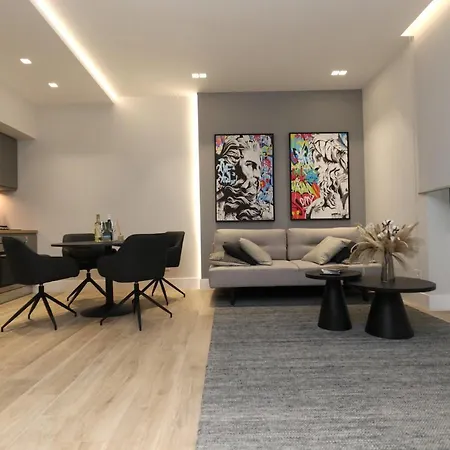 Apartment Renovated & Fully Equipped-luxurious-2room Fontana Suite, It Just Doesn't Get Any Better! Olbia