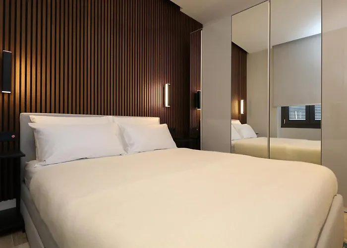 Appartamento Renovated & Fully Equipped-luxurious-2room Fontana Suite, It Just Doesn't Get Any Better!