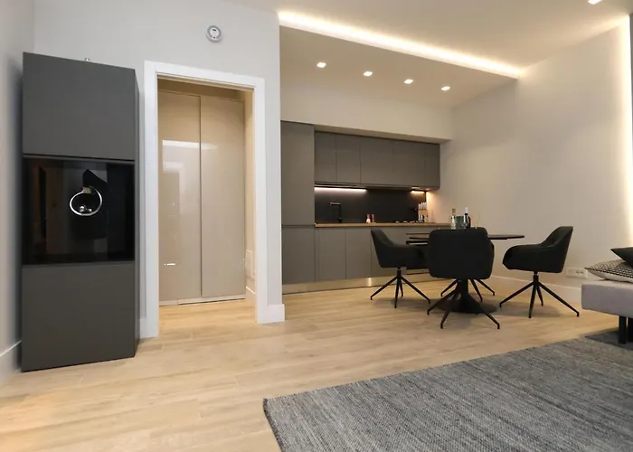 Appartamento Renovated & Fully Equipped-luxurious-2room Fontana Suite, It Just Doesn't Get Any Better!